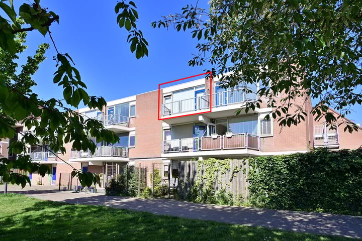 Zuidwal 129 in Huizen