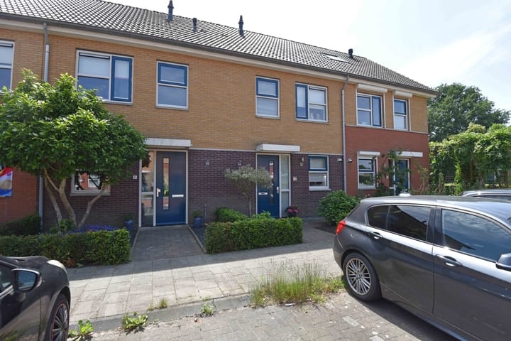 Zuster van Rossumweg 4 in Emst