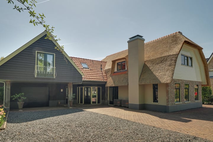Zwaagdijk 103 in Zwaagdijk-Oost Foto