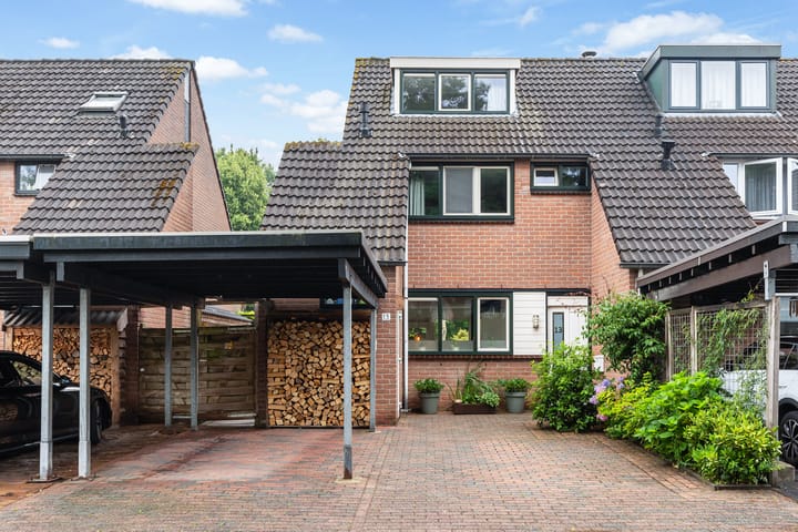 Photo of property Zwaardvegersveld 13, Apeldoorn