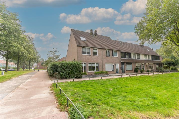 Photo of property Zwaluw 26, Bunschoten-Spakenburg