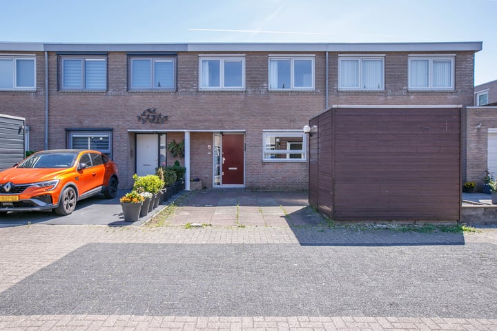 Zwaluwhof 5 in Moordrecht