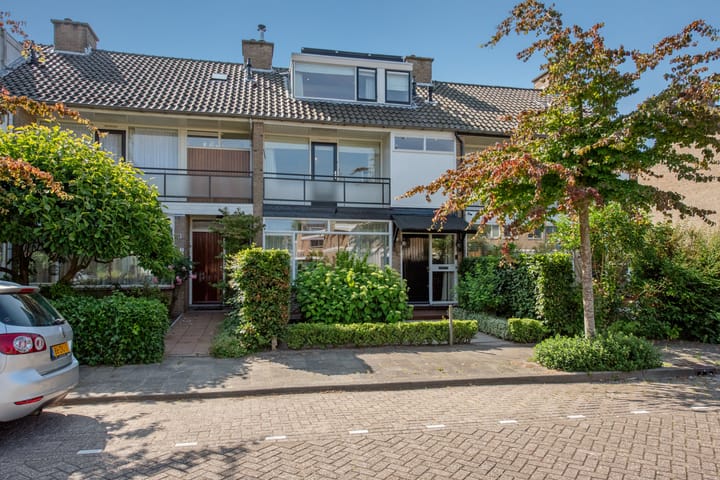 Zwaluwlaan 5 in Leidschendam