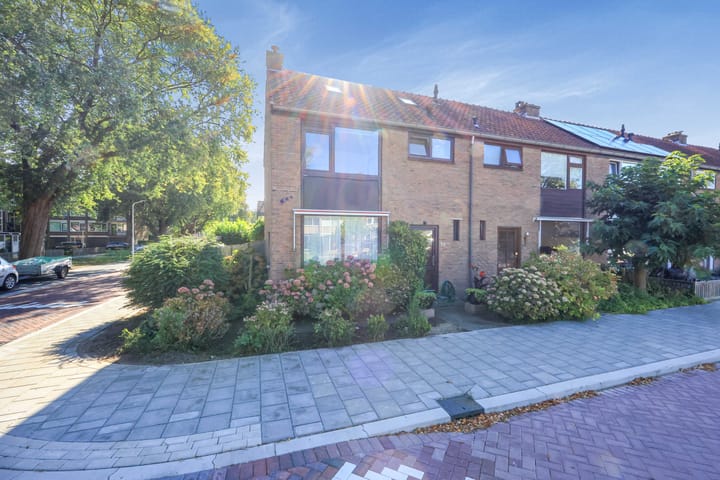 Zwaluwstraat 16 in Wormerveer