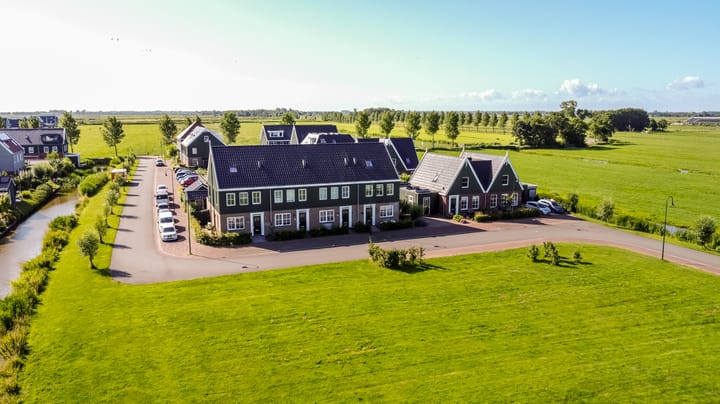 Photo of property Zwaluwstraat 19, Oosthuizen