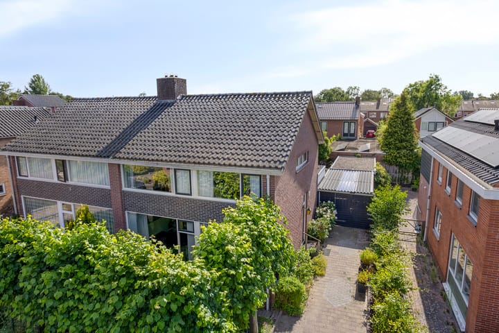 Zwanebloemstraat 17 in Groningen foto