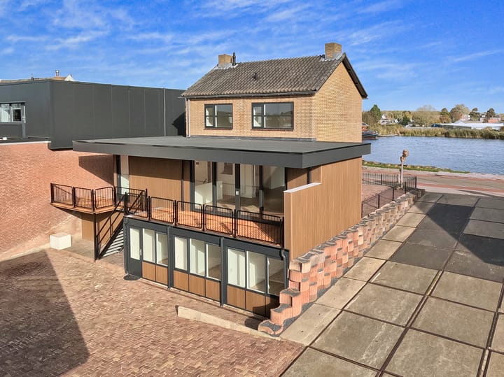 Zwanenburgerdijk 514 in Zwanenburg Foto