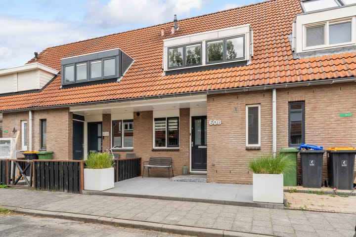 Zwanenkamp 608 in Maarssen