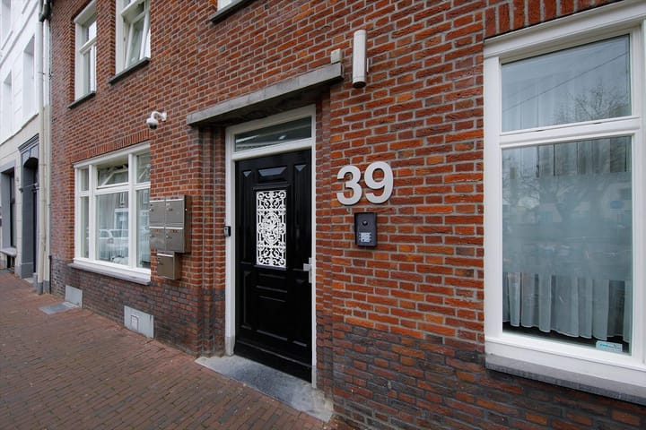Zwartbroekstraat 39A in Roermond