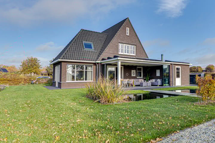 Zwartebessenstraat 16 in Lewedorp foto