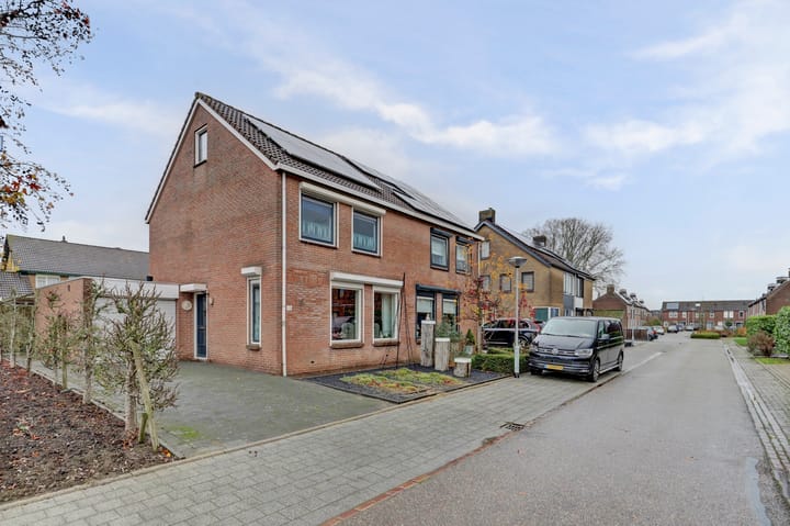 Zwartebessestraat 48 in Krabbendijke
