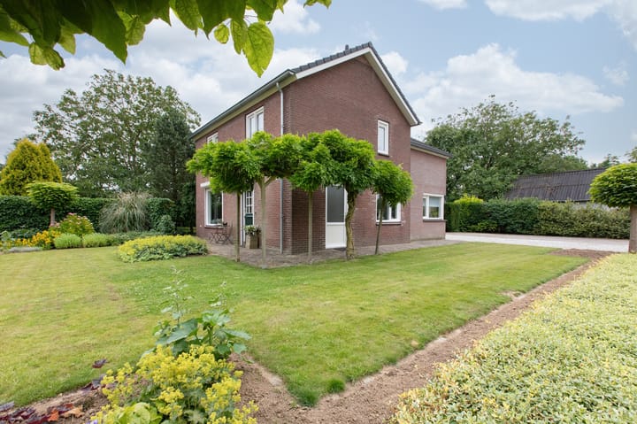 Zwarteweg 1 in Groessen