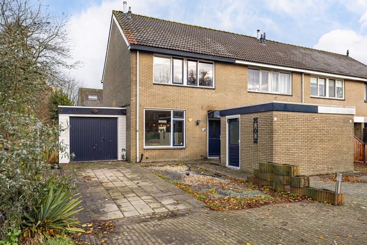 Zwartezeestraat 22 in Lelystad foto