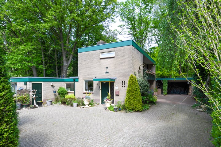 Zweerslaan 40 in Ede foto