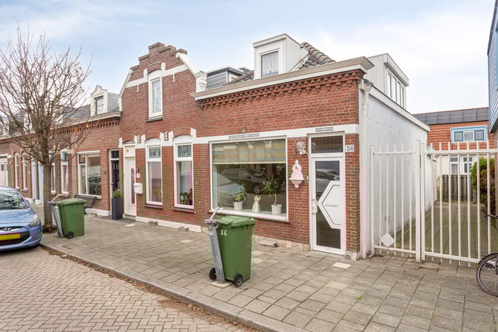 Zwijndrechtsestraat 56 in Rotterdam photo