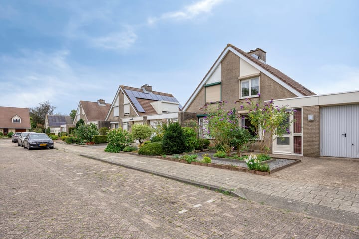 Zwingelstraat 11 in Dinteloord