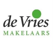 Logo van De Vries Makelaars